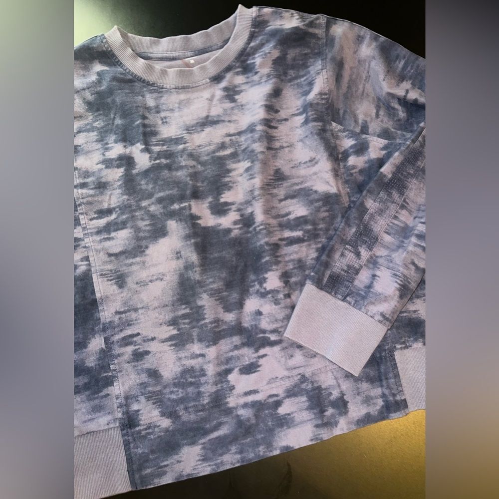 Athleta Farallon Camo Pullover Sweatshirt Size XL EUC